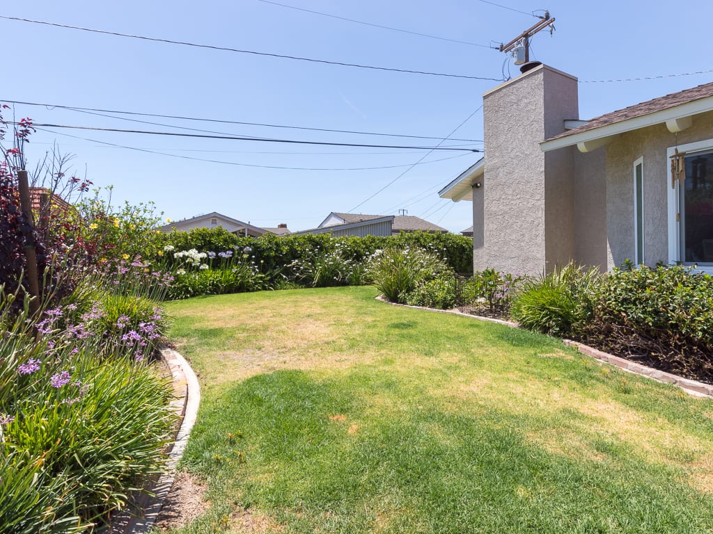 747 Lomita St