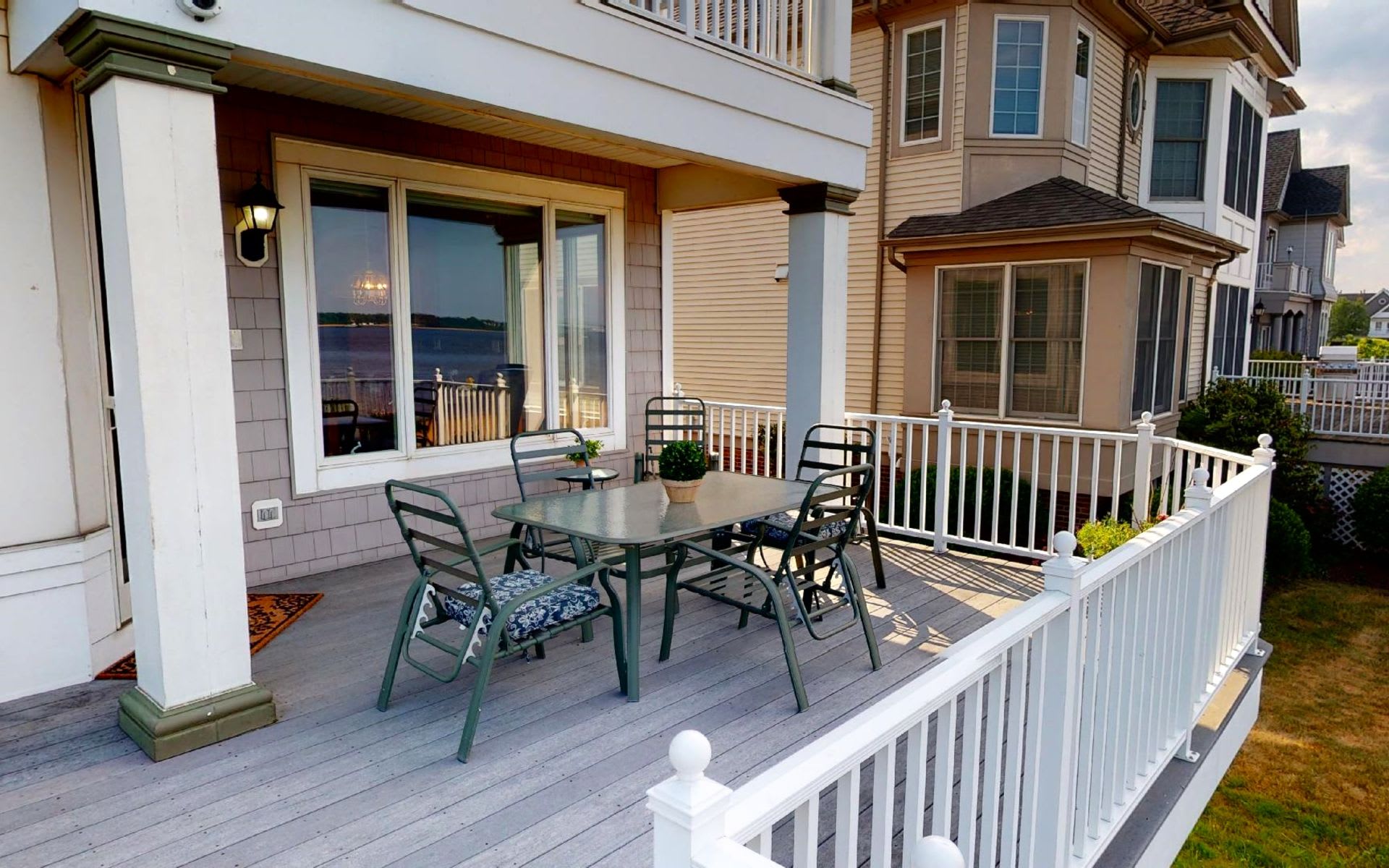 23 LIGHTHOUSE DR