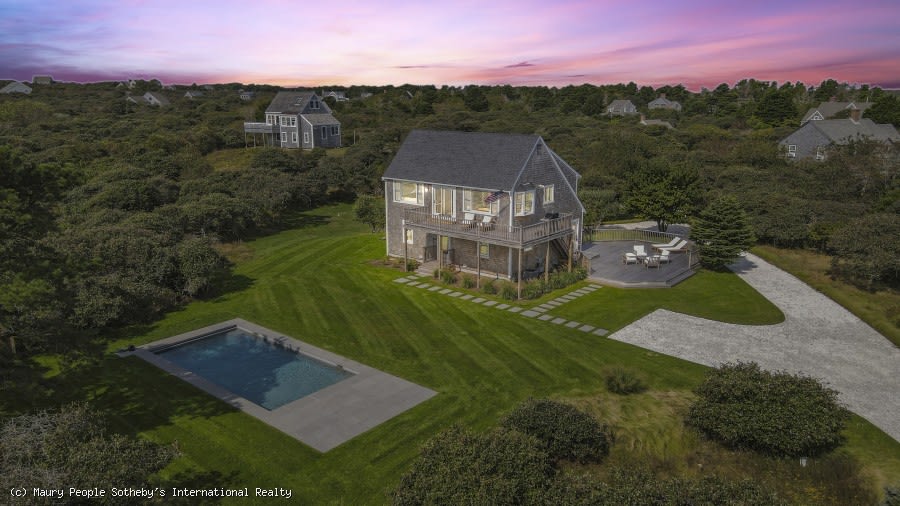36 Lyons Ln