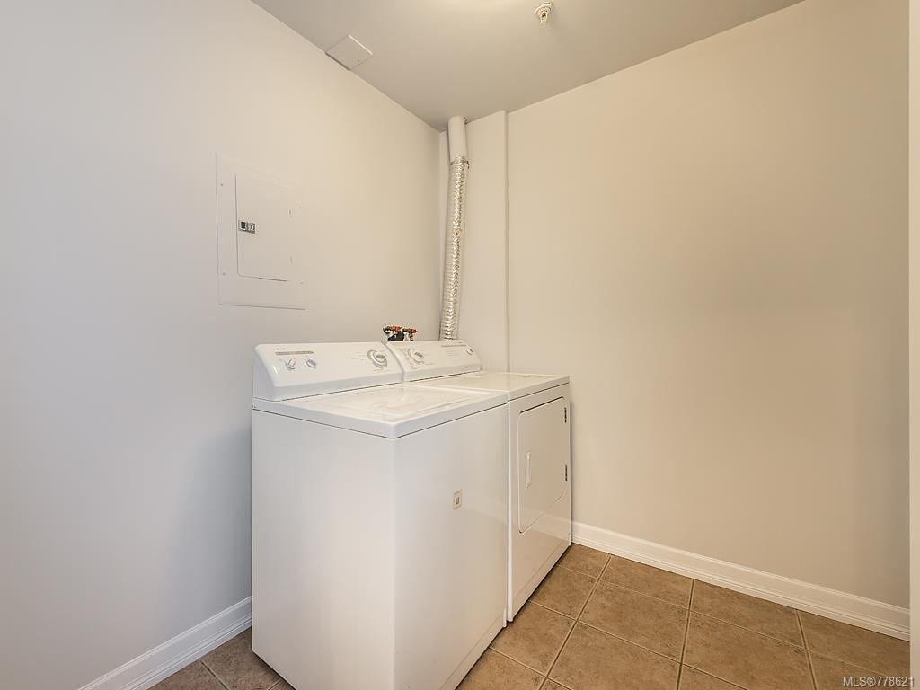 101-2706 Peatt Rd