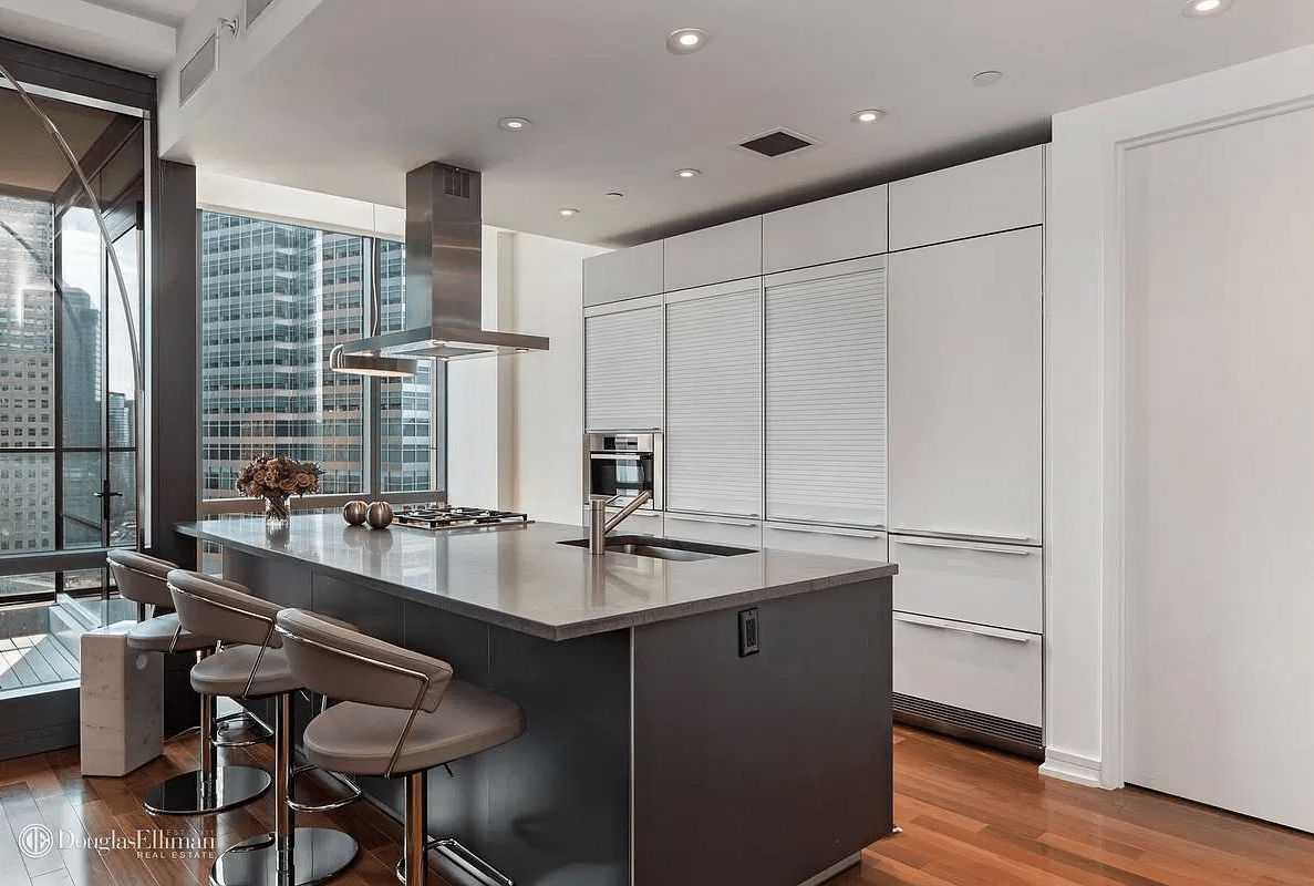 101 Warren St., #2740