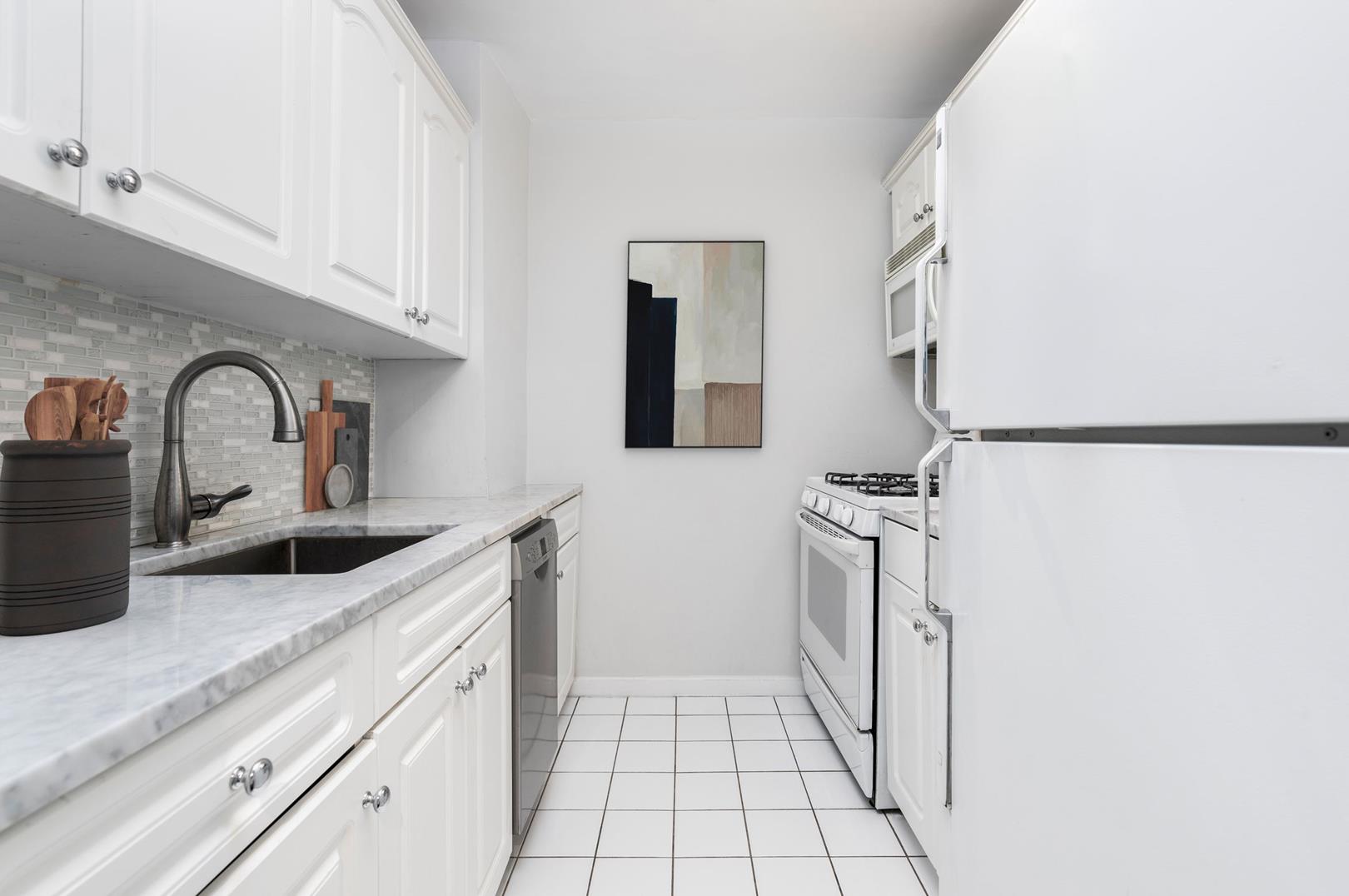 205 Third Avenue, Apt 15F