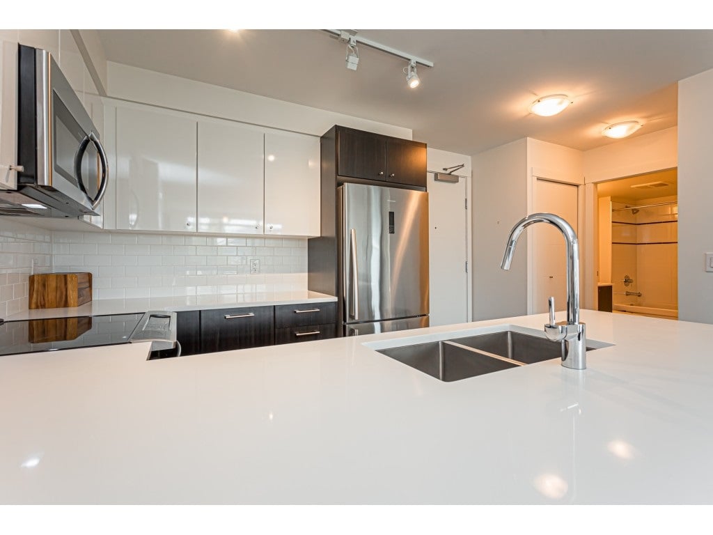 311-2525 Clarke St