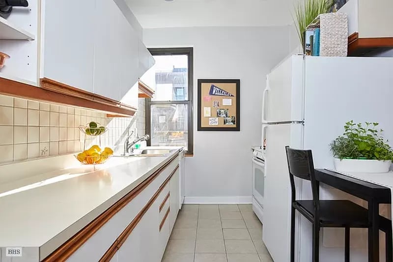 501 W 122nd St, #D3
