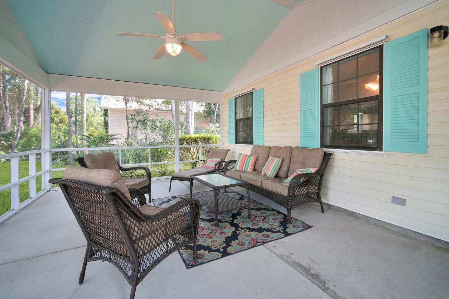 465 Seacrest Dr