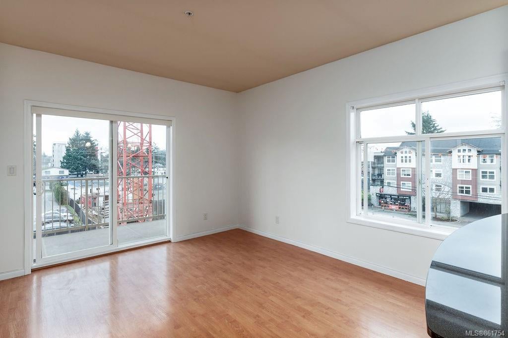 402-821 Goldstream Ave, Langford