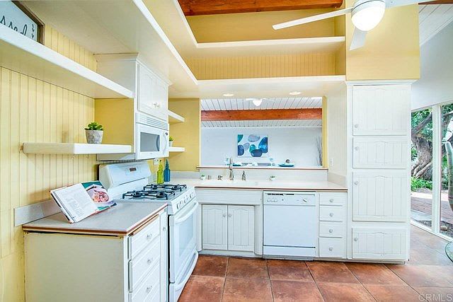 8774 Lake Ashmere Dr