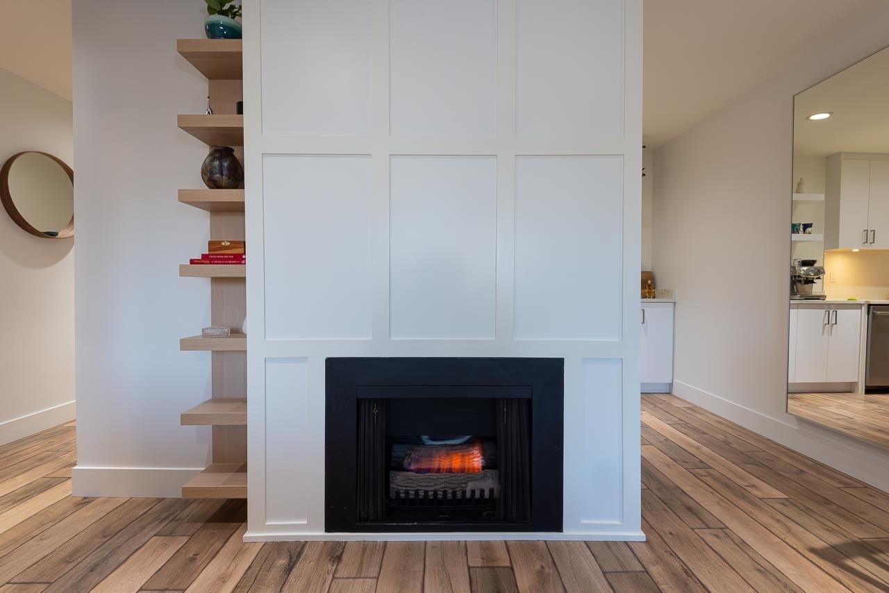 209-440 E 5th Ave