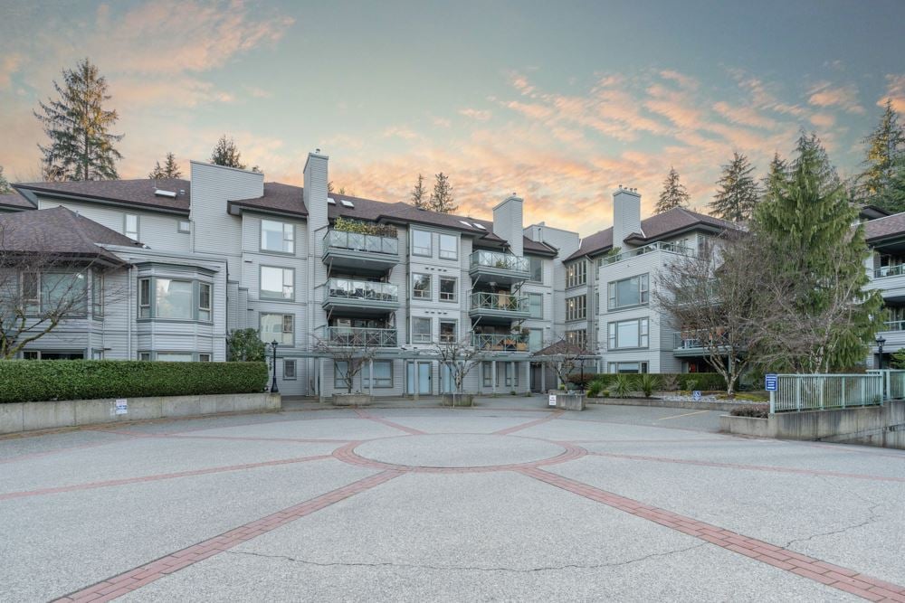 311-3658 Banff Ct