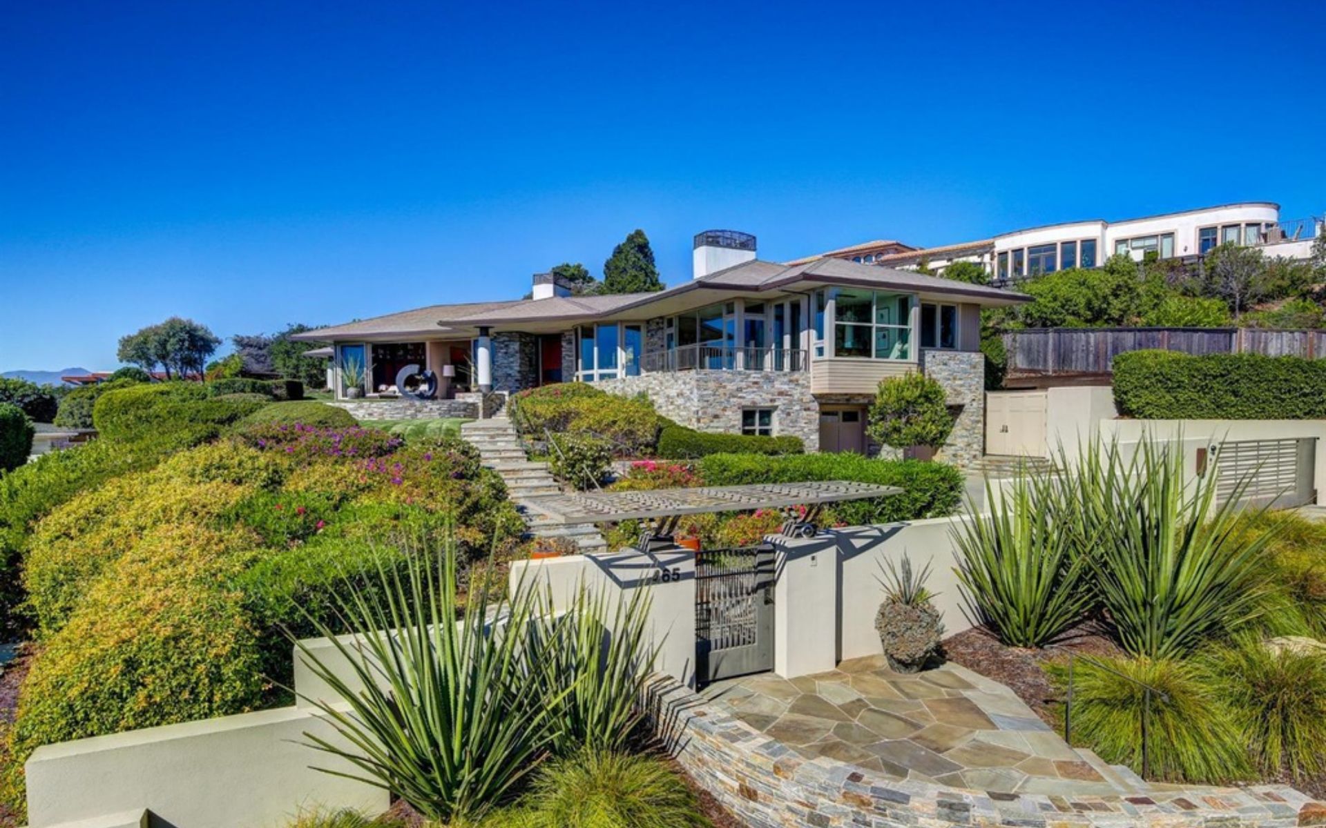 465 Ridge Road