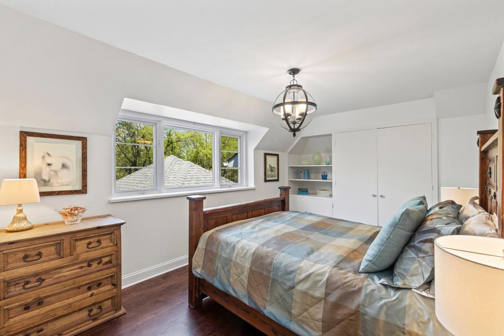 1628 W Old Mill Road