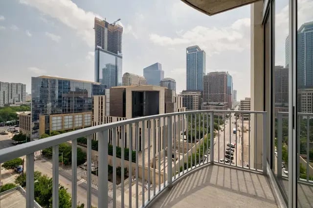 360 NUECES ST, UNIT 1118