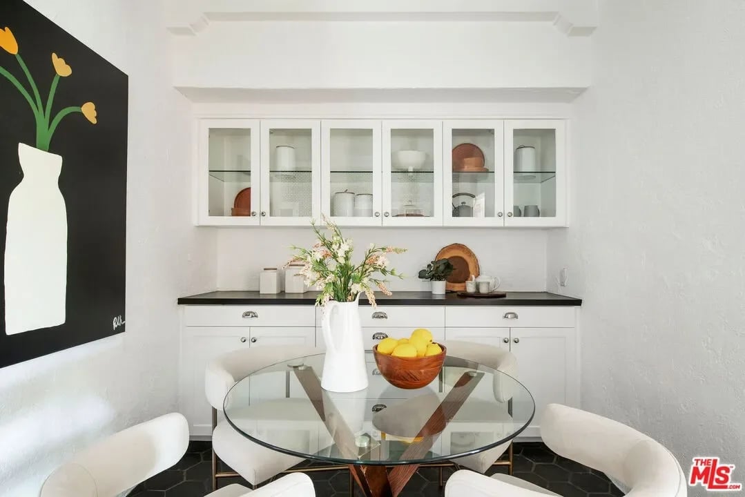 Beautiful Beachwood Canyon Spanish