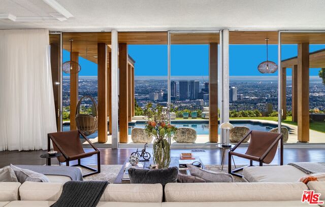 Luxe Infinity