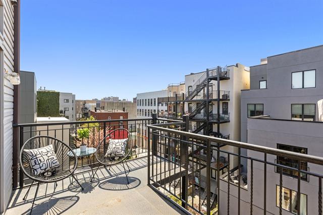 512 Jefferson St #4L