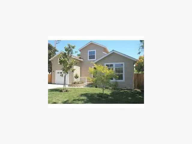 911 Boranda Ave