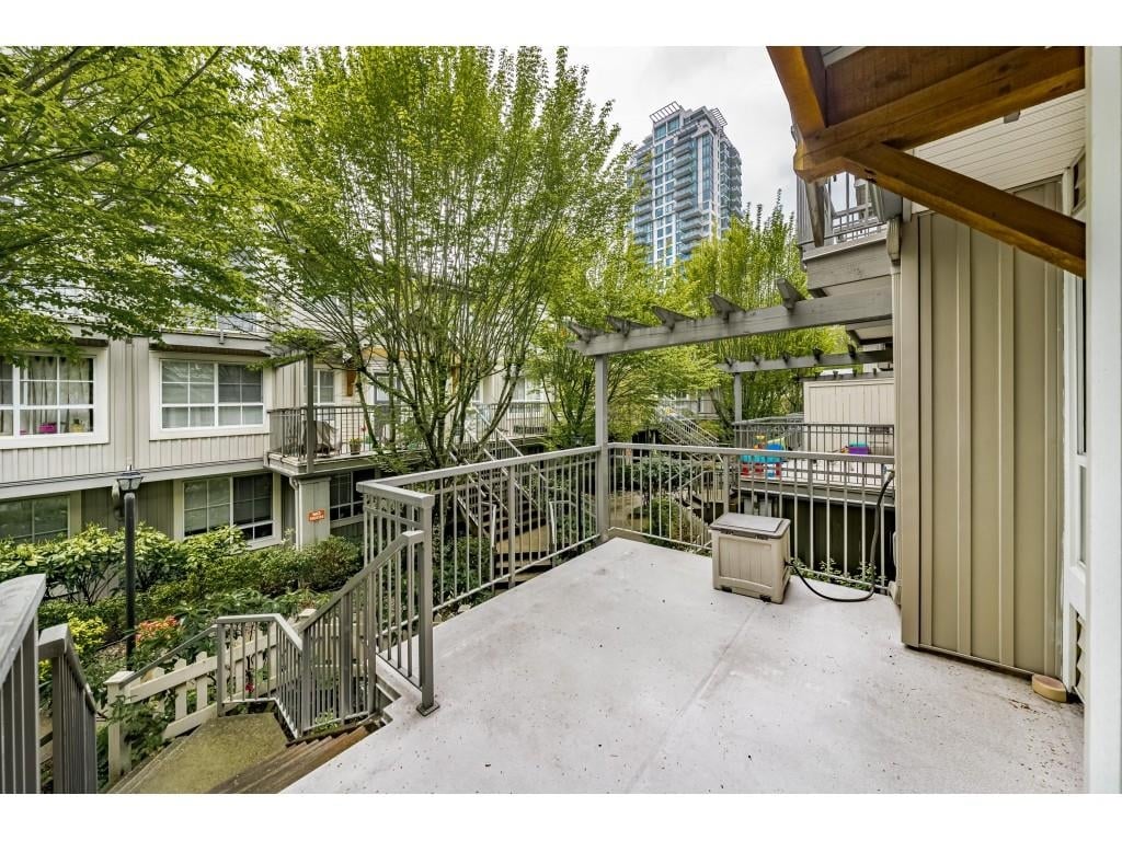 66-7088 17th Ave