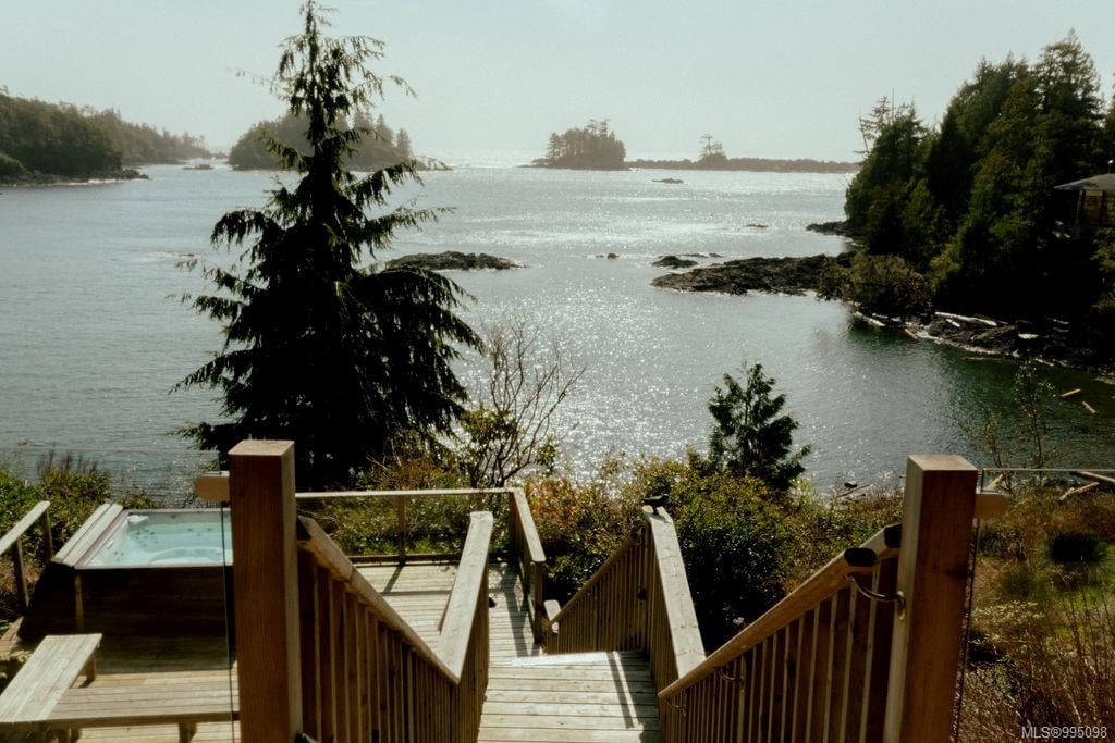 378 Marine Dr