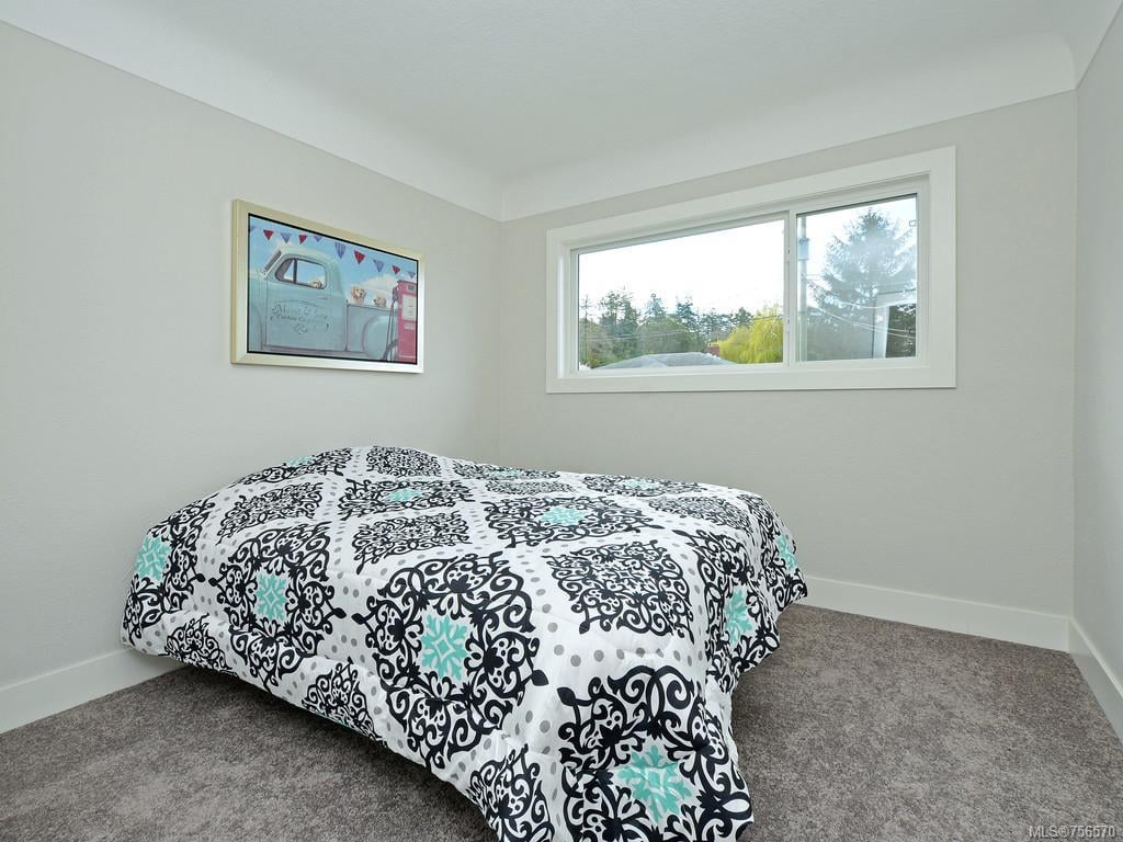 1212 Pearce Cres
