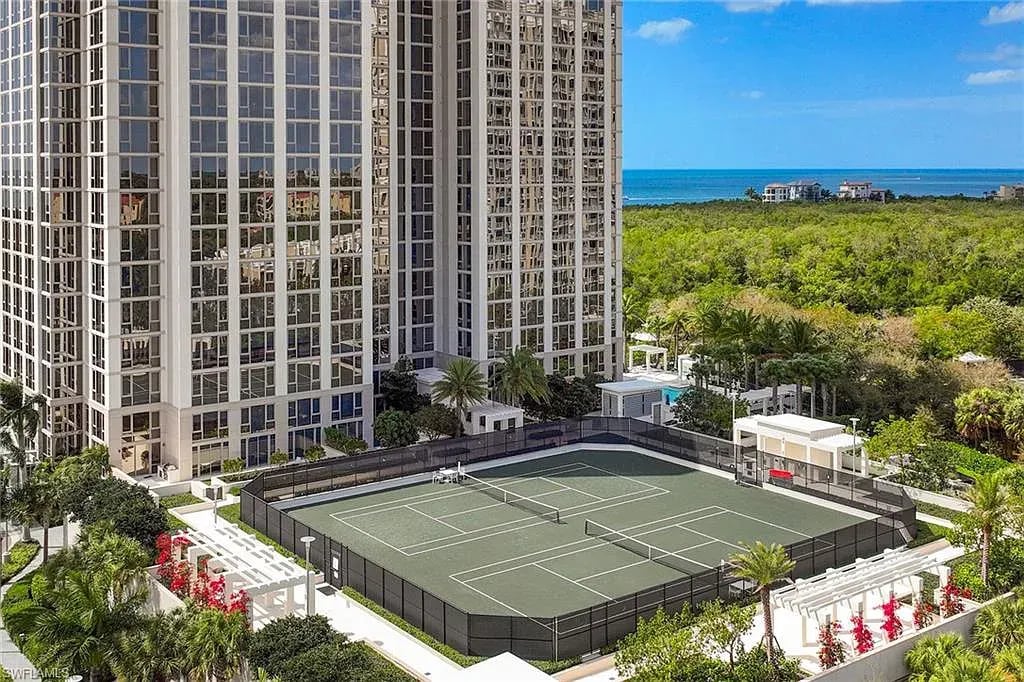 6897 Grenadier Blvd., #1002