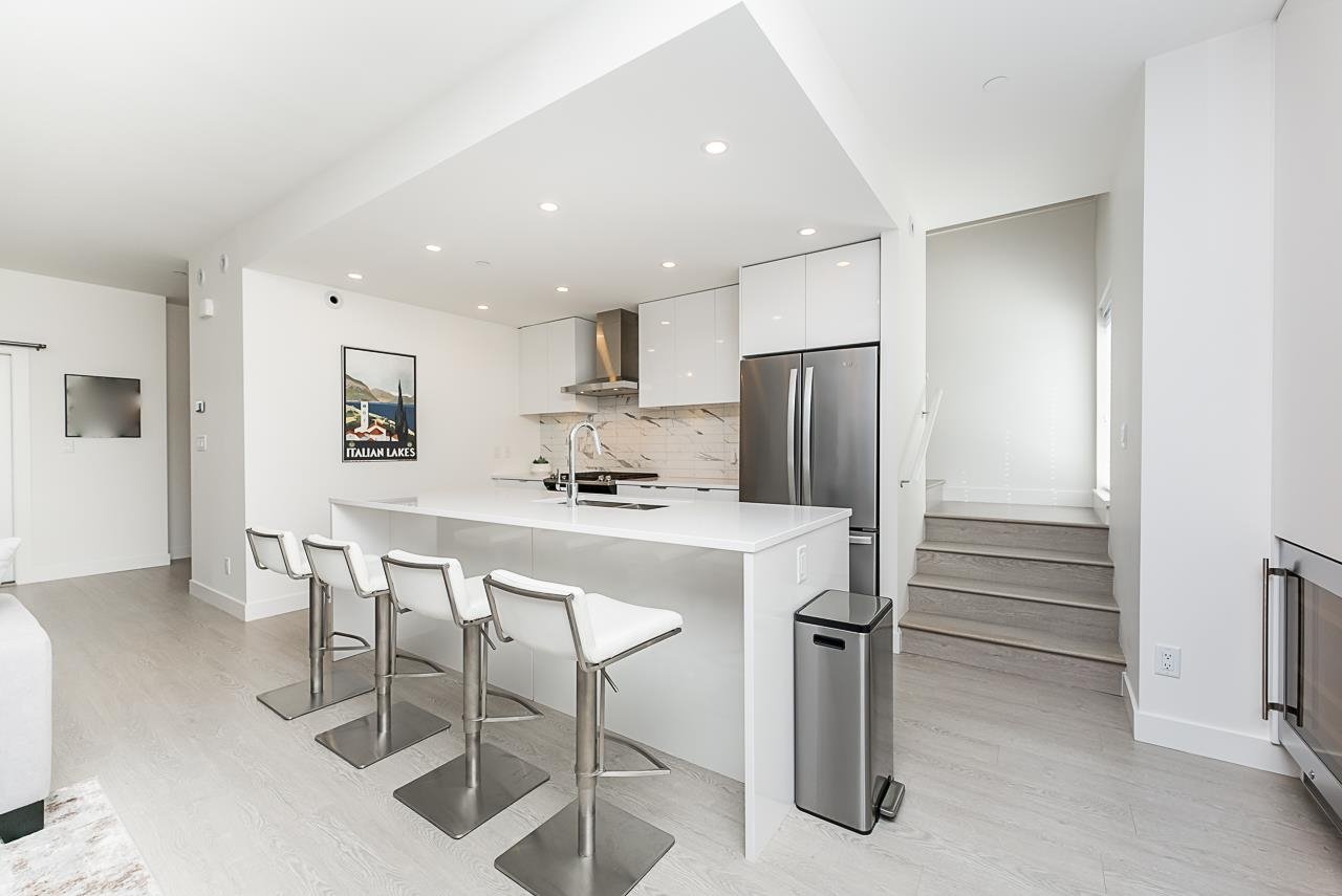 15-3596 Salal Drive, North Vancouver