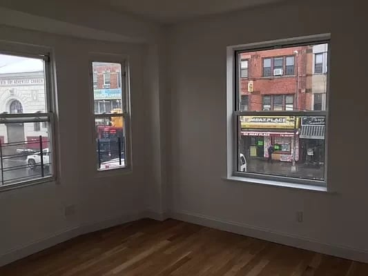 2165 Clarendon Road Unit: 2