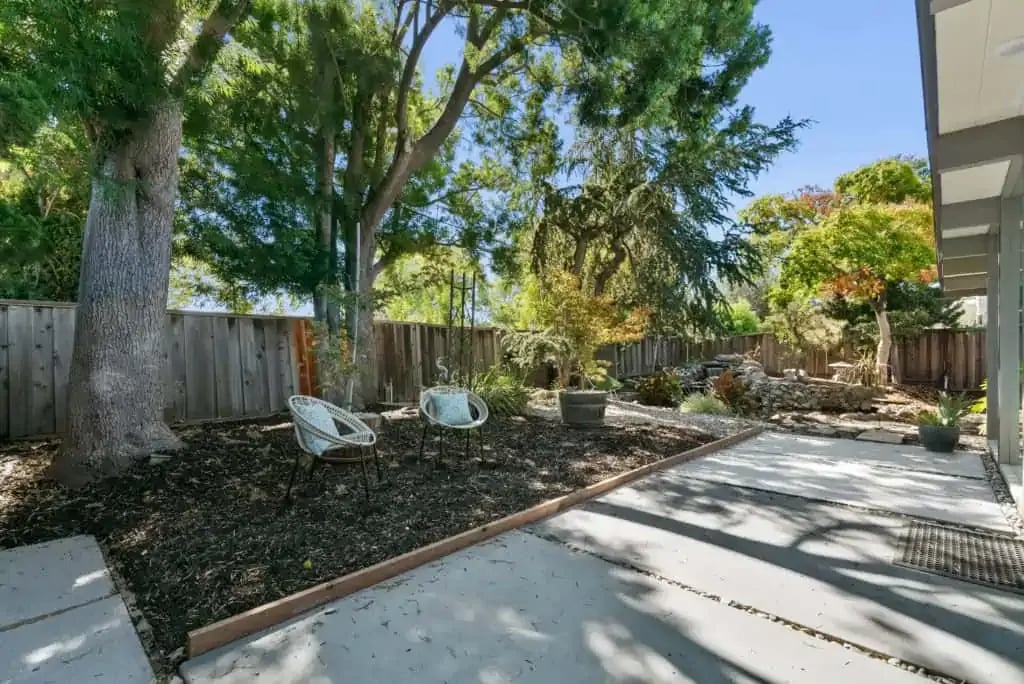 906 Hyde Avenue