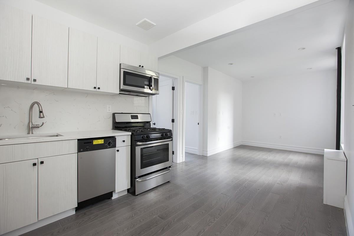 152 Thompson Street, Apt 5-D