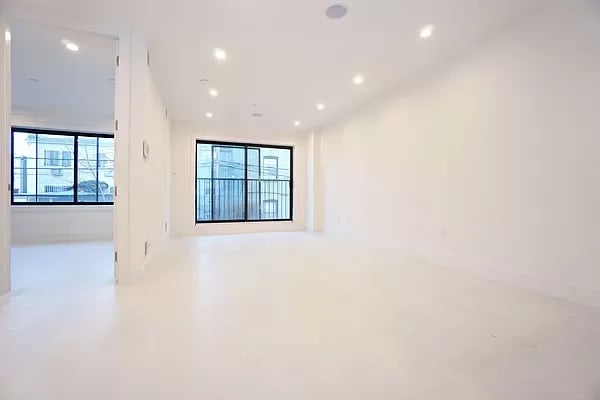 1068 Lafayette Avenue Unit: D