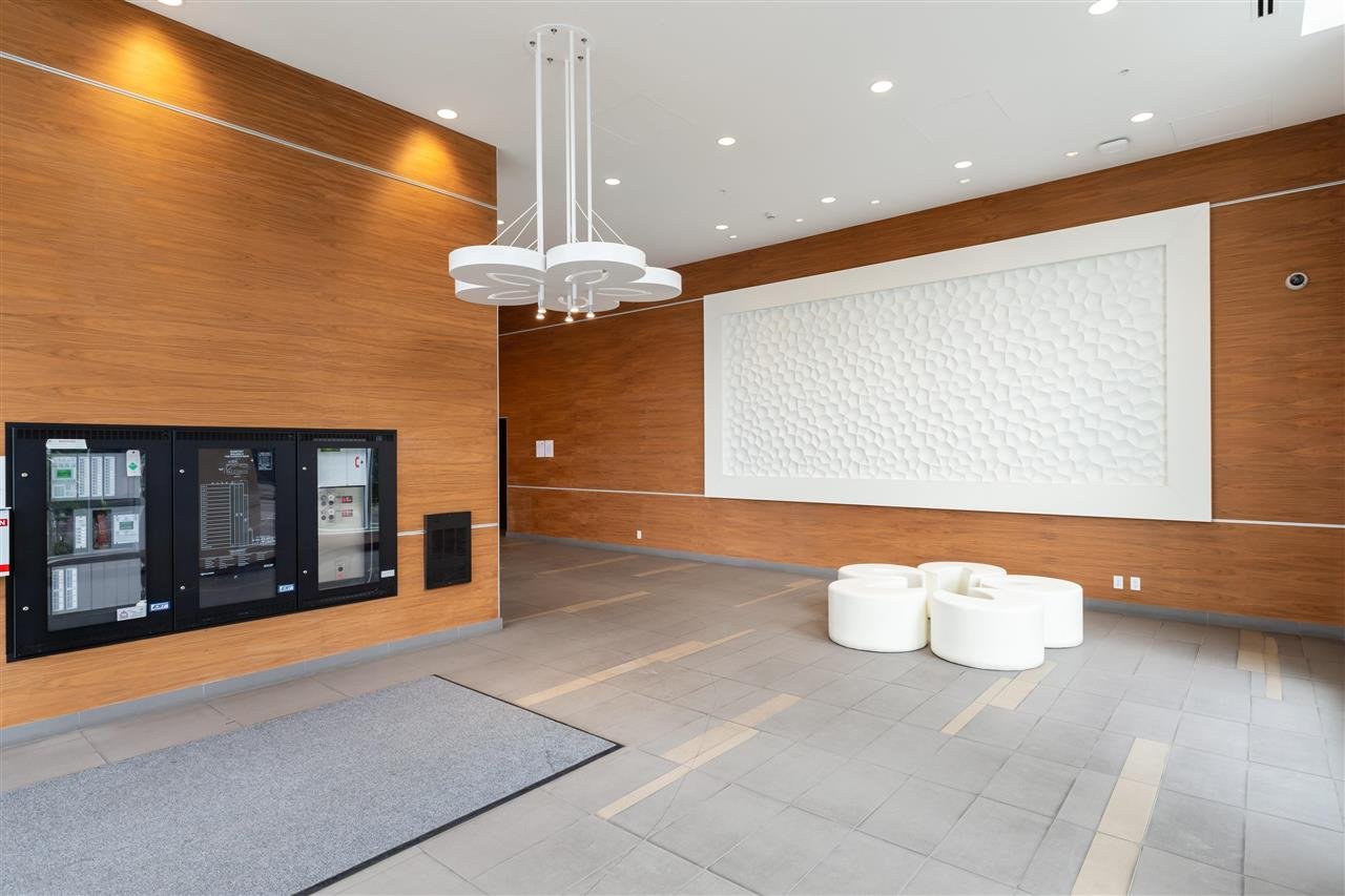 711-7788 Ackroyd Rd