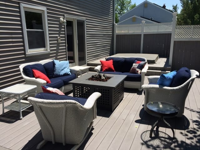 32 LAWRENCIA DR