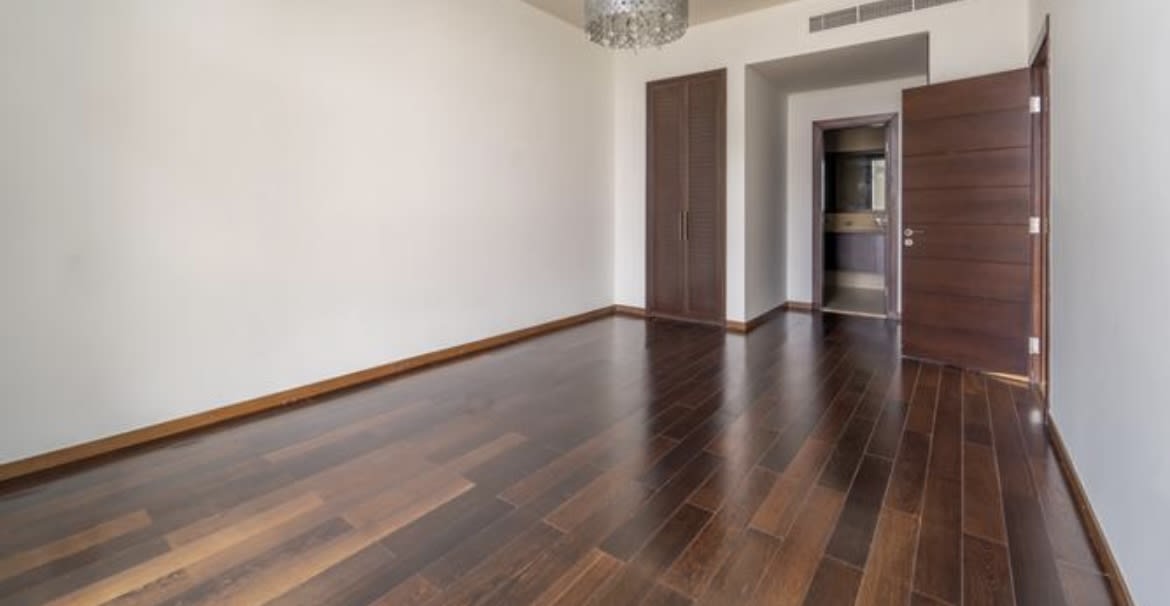 Tiara residence