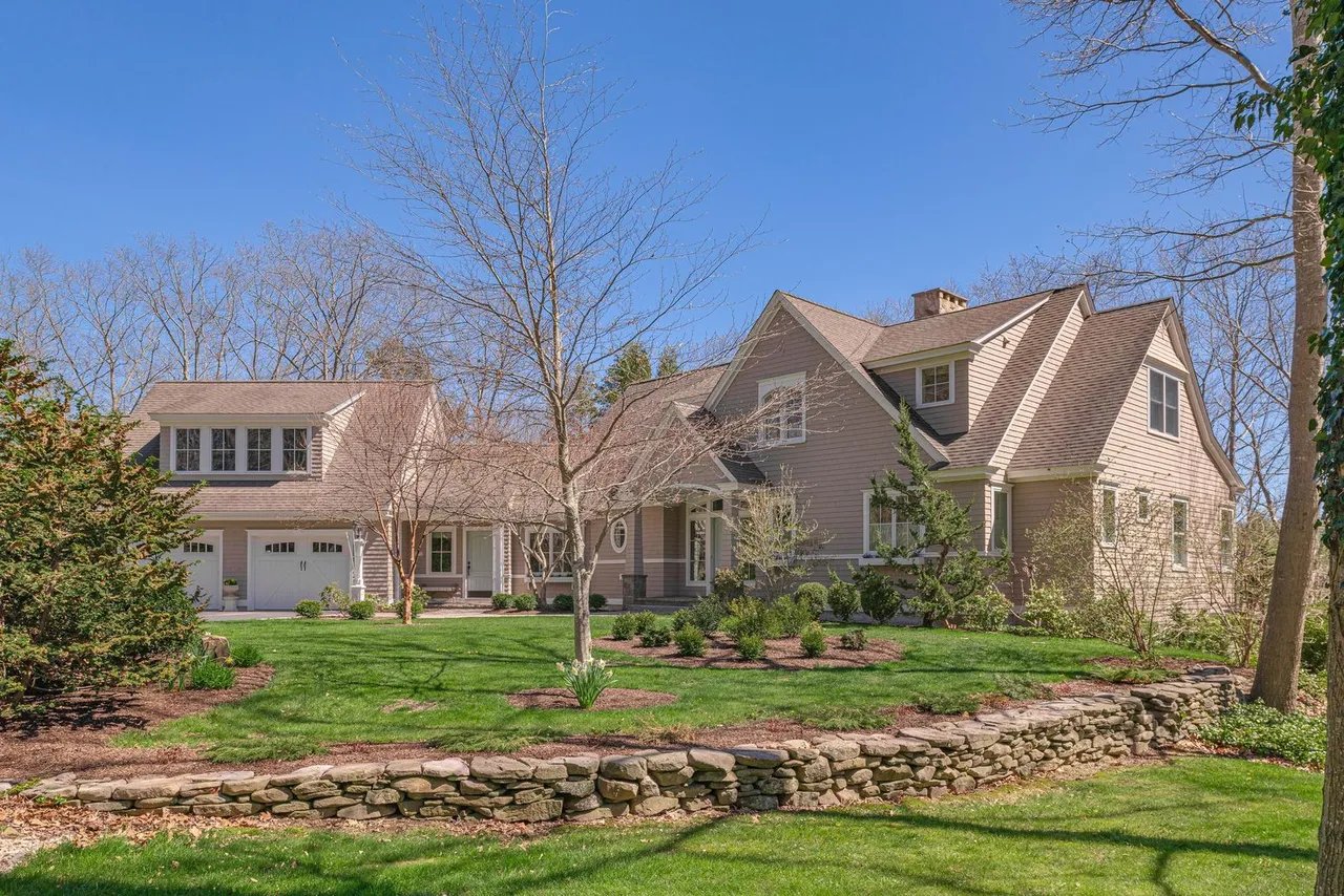 Maine Home For Sale – 14 Rocky Pasture Lane, Kennebunkport – $1,275,000