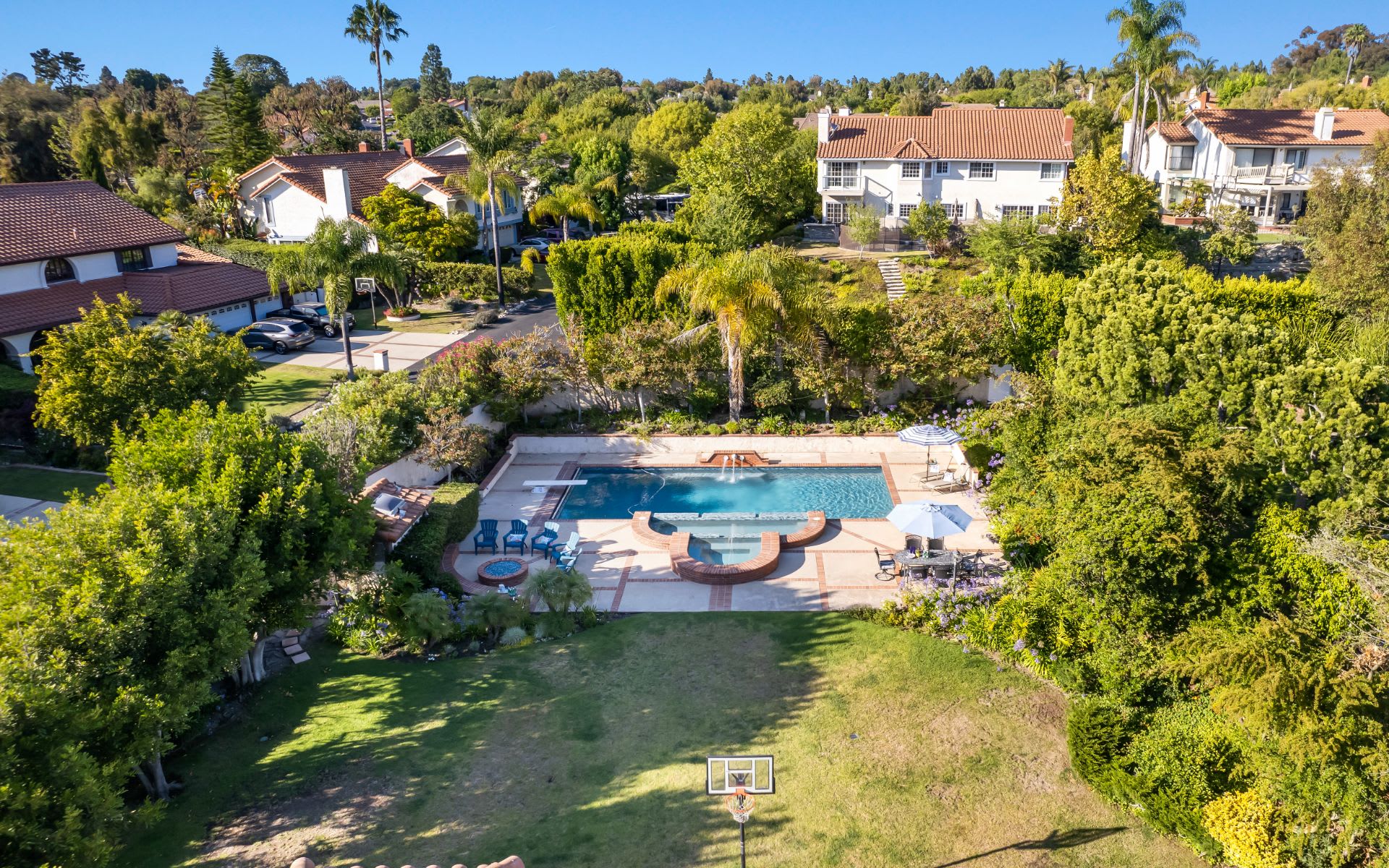 16 Quarterhorse Lane
