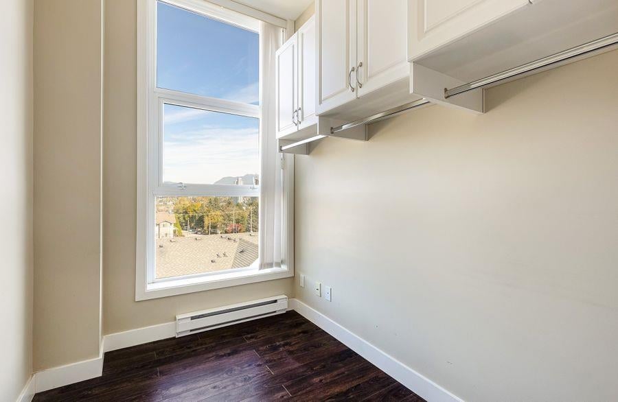 405-3255 Smith Ave
