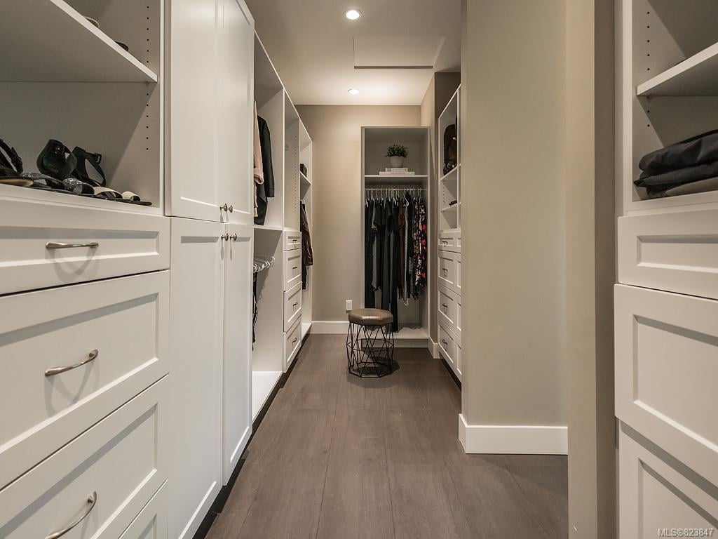 6238 Elizabeth Garden Ct