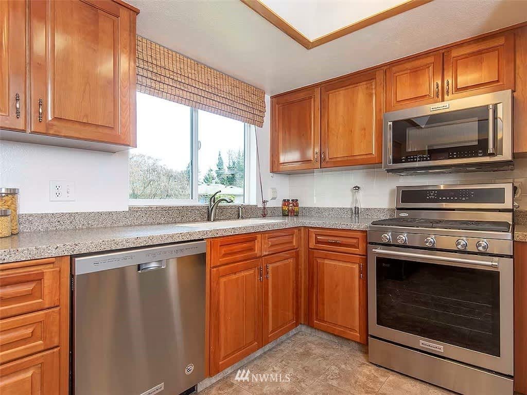 14401 43rd Ave W