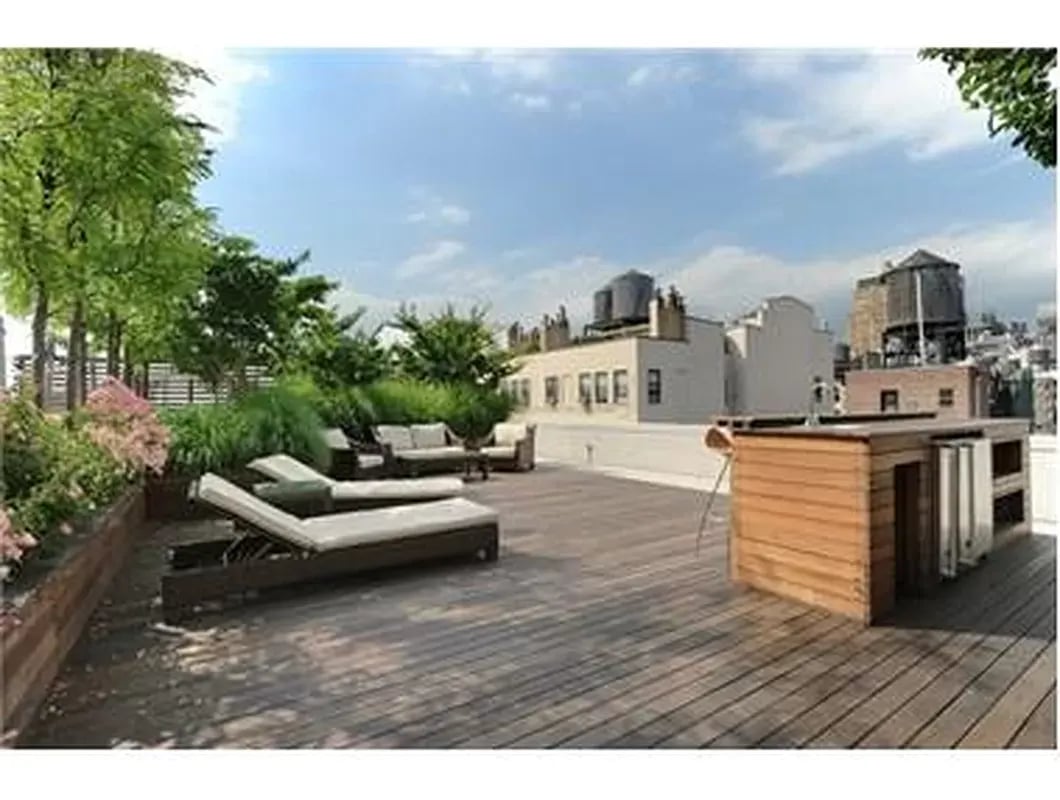 133 West 22nd Street #4E