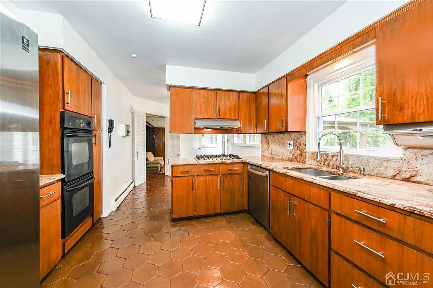 50 Clive Hills Rd