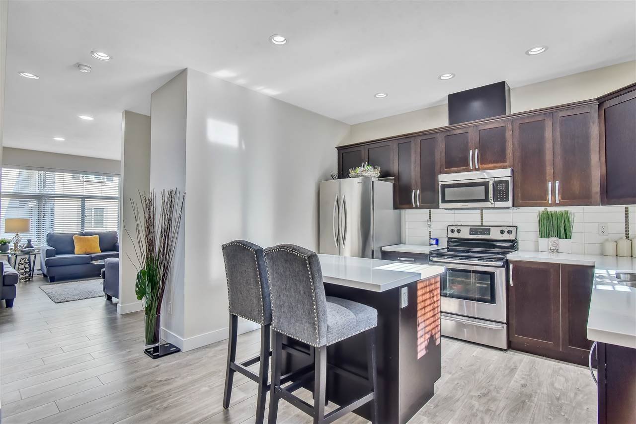 1-14377 60 Avenue, Surrey