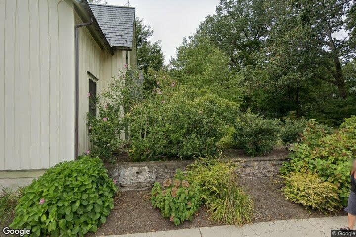 54 Trenton Ave