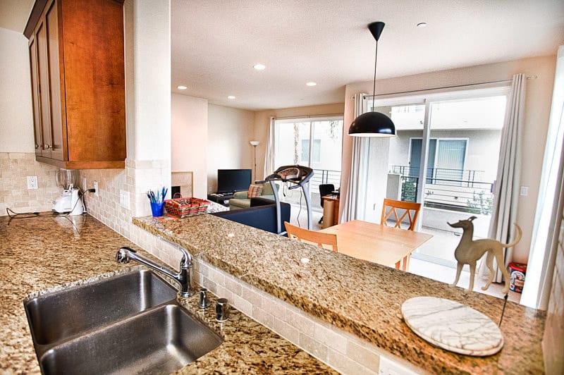11115 Acama St 203, Studio City, CA