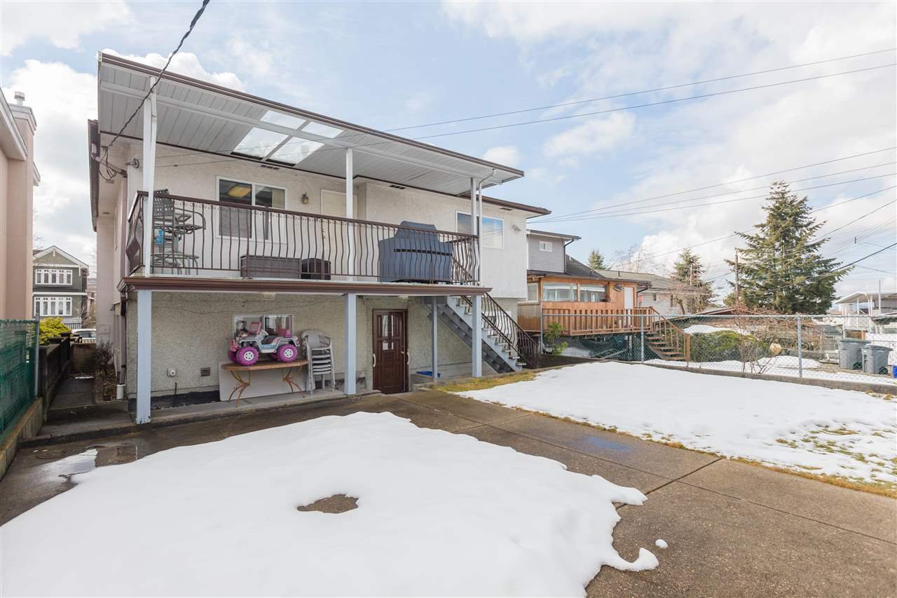 2457 St. Lawrence St