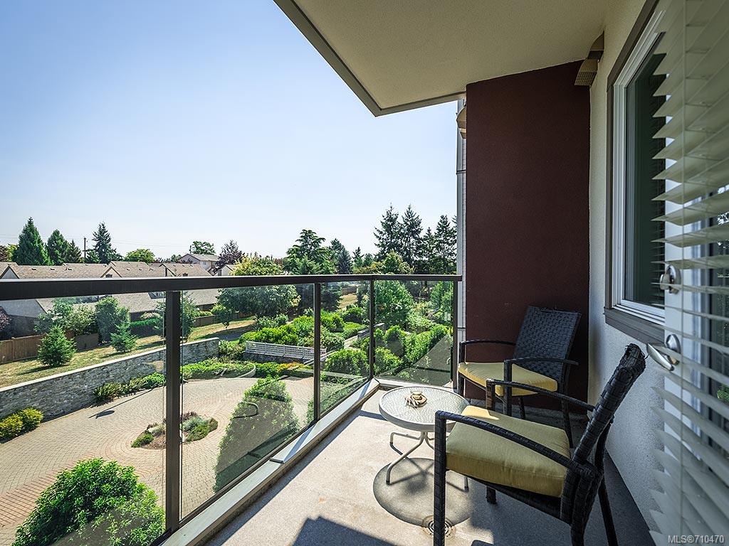 312-4394 West Saanich Rd, Saanich