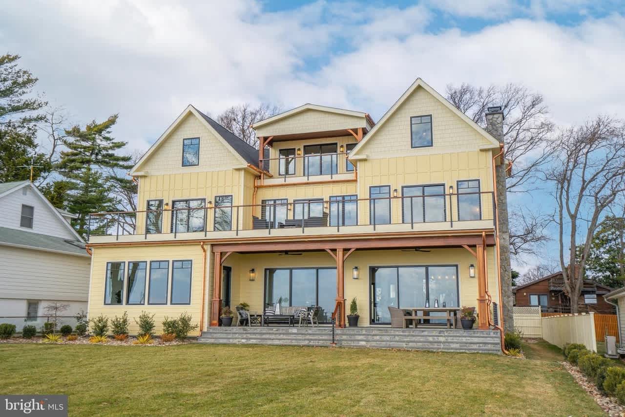 107 Bay Dr