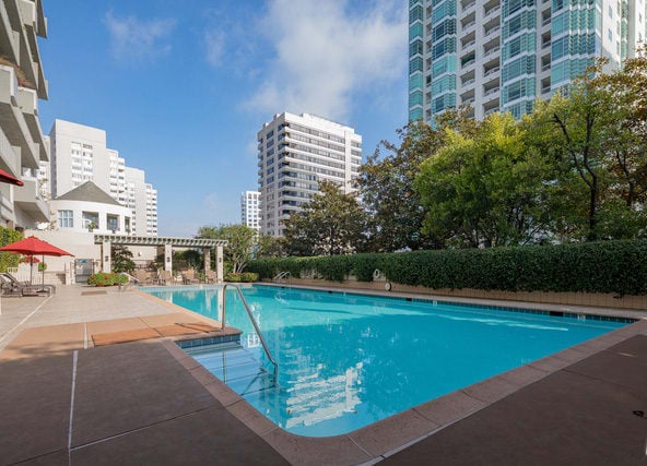 10375 Wilshire #5F