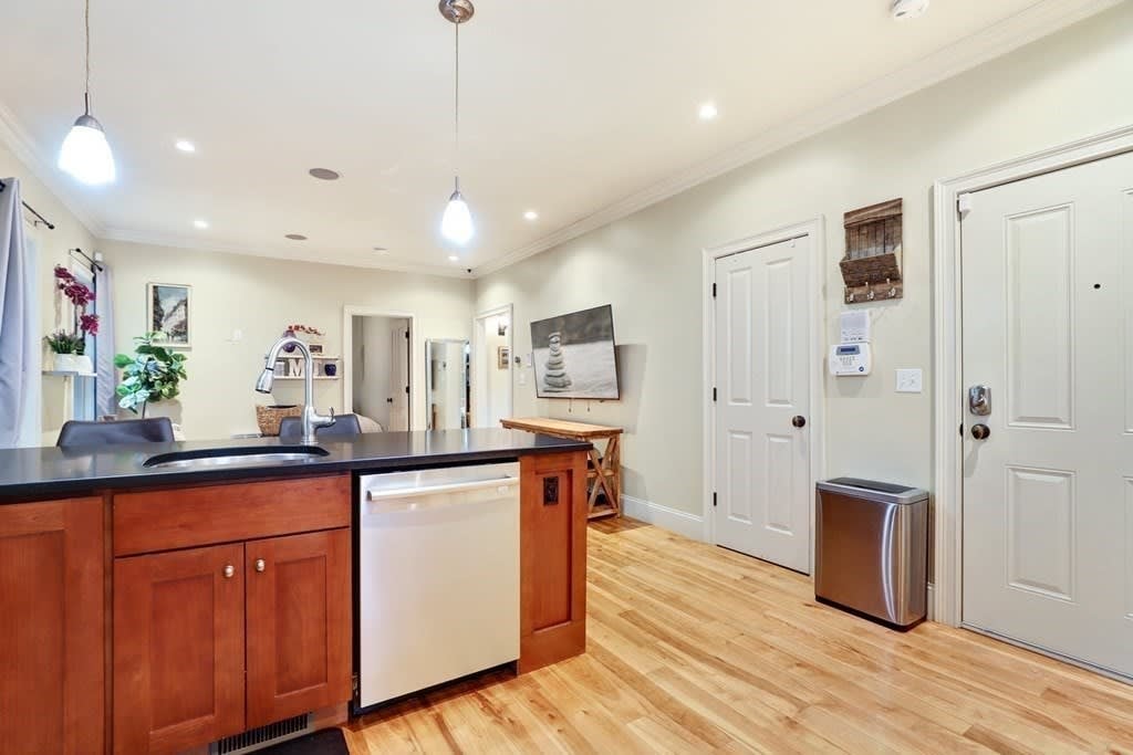 2 Ballard Way, #1