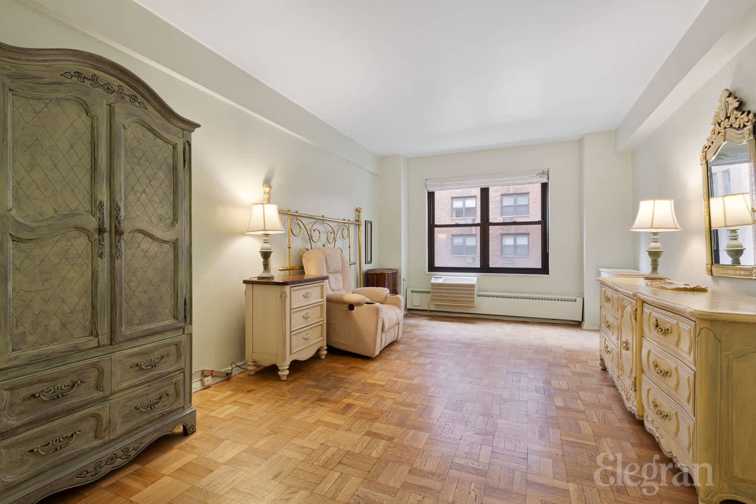 2 Tudor City Place