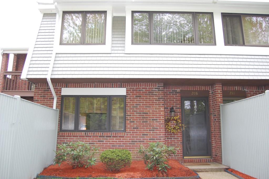 208 Greenbrook Drive, Unit 208