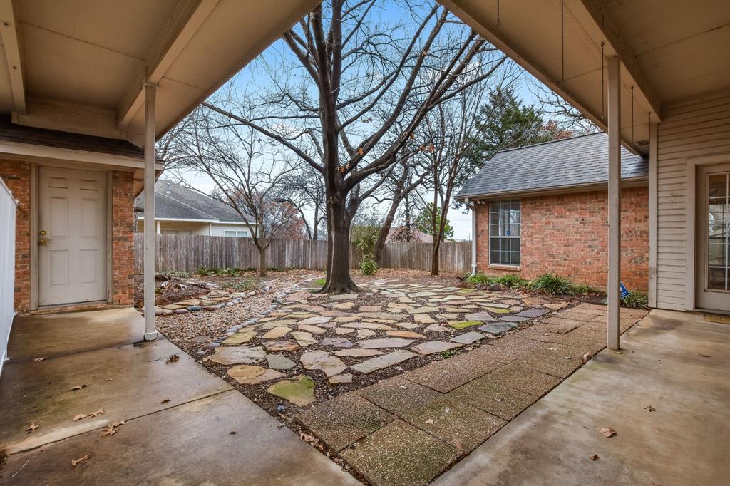 1417 Deer Trail